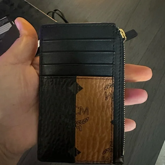 MCM Black and Cream Packaging Set